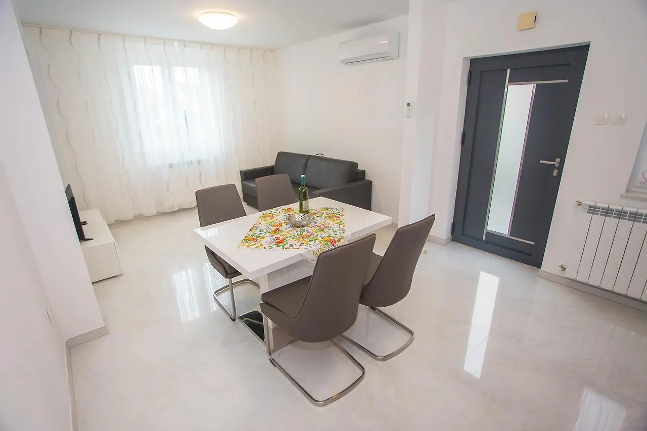 Apartment Aldo II Porec